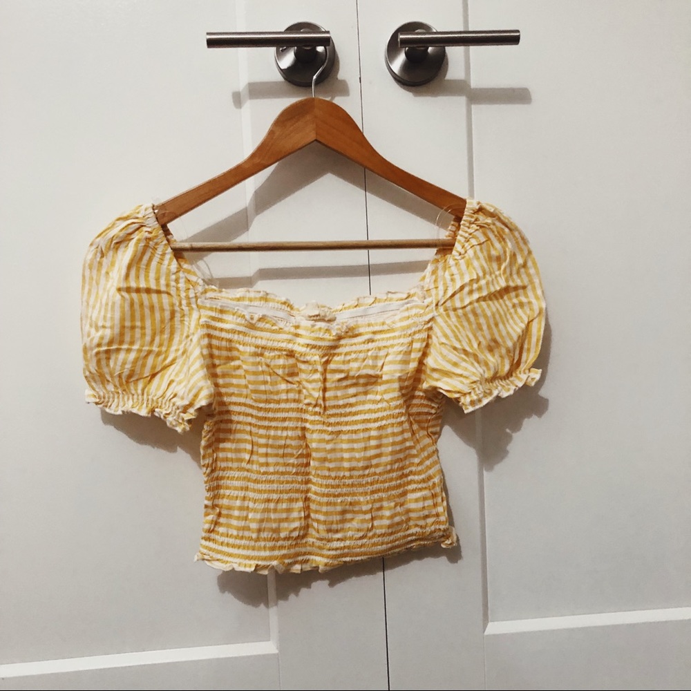 Summer top ✨ - Picture 2 of 2
